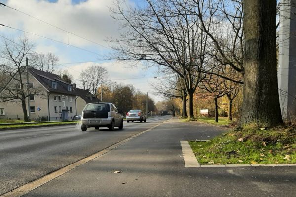 Radweg: Ein wenig zu eng geraten