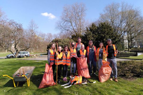 Garten-AG zum Stadtputz in den Park