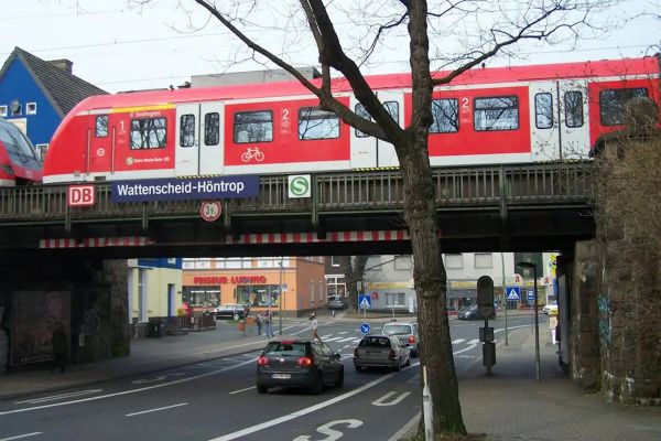 Neue Stellplätze am S-Bahnhof Höntrop sollen gratis bleiben