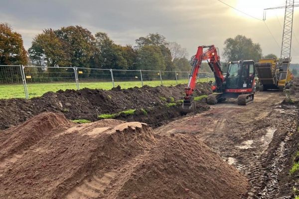 Ein neuer Fußweg an der Ruhraue in Dahlhausen