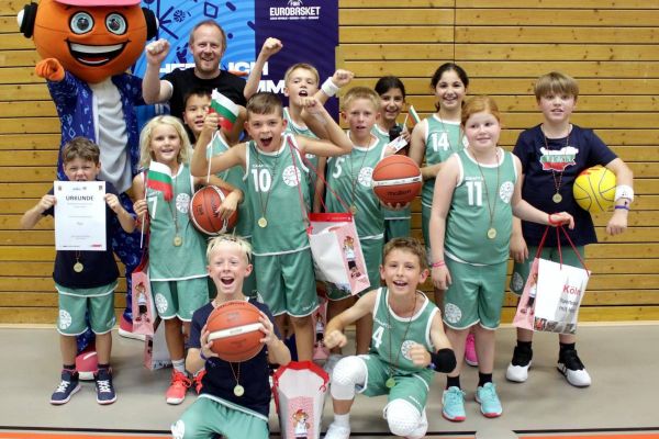 Frauenlobschule gewinnt bei der Basketball-EM in der Kölner Lanxess-Arena