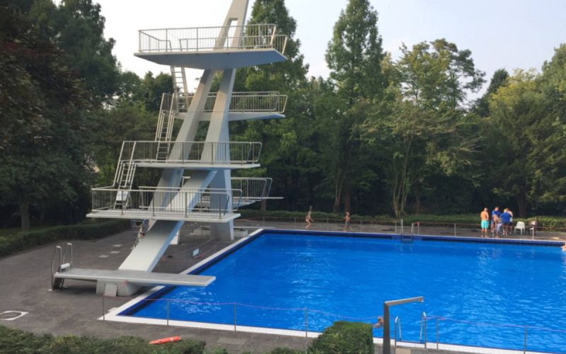 Hallenfreibad Höntrop: Hängepartie bis Anfang März