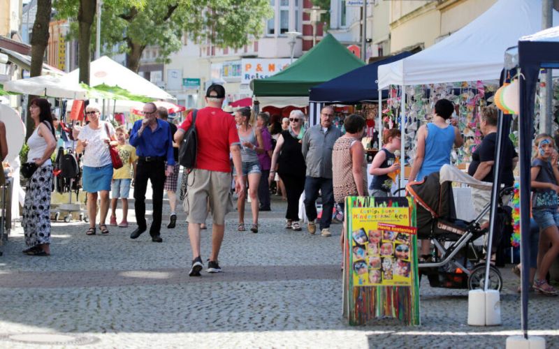 Gerther Sommer mit Flohmarkt und Wimpelketten-Aktion