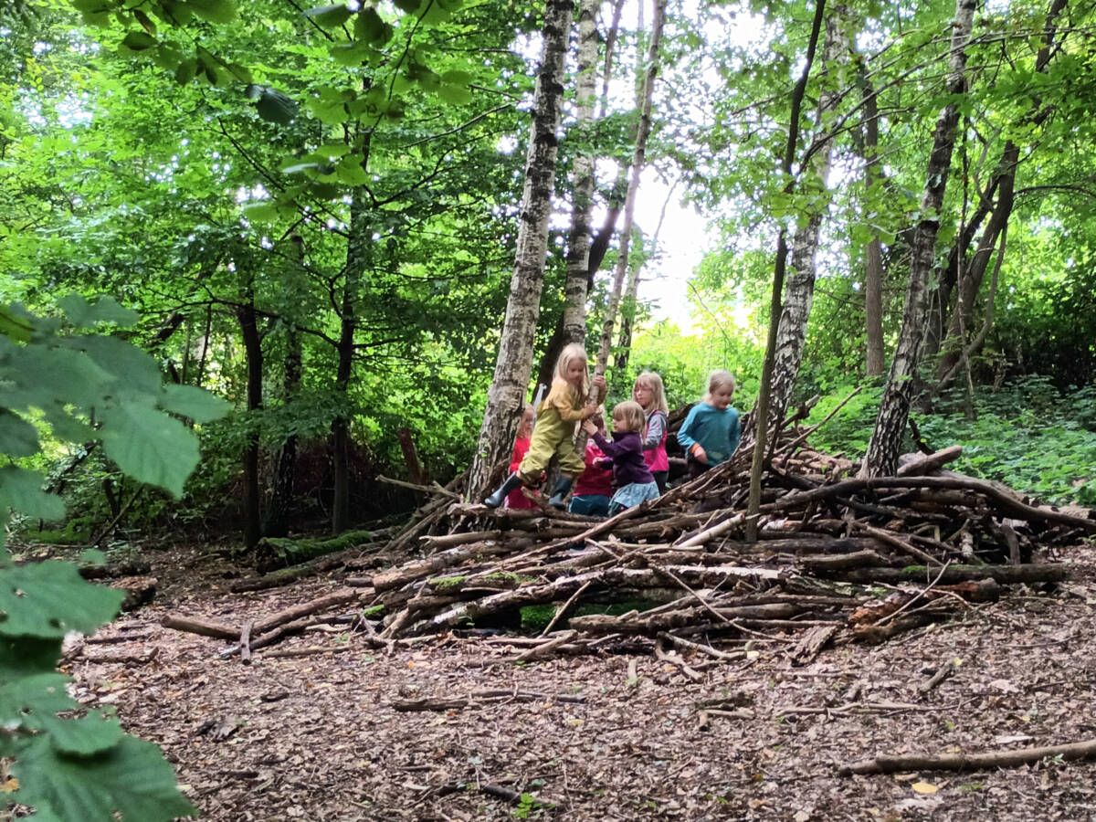 Die Initiative „Wildnis für Kinder“ veranstaltet vom 30. März bis zum 3. April eine Osterferienwoche in Bochum. Das Angebot richtet sich an Kinder im Grundschulalter. Foto: Nicola Wagner