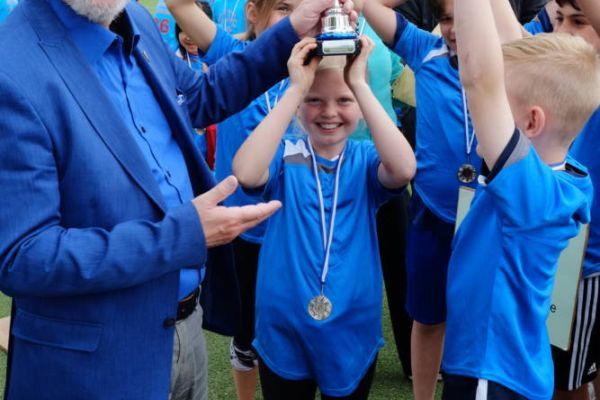 Nur Gewinner beim Bezirkssportfest der Grundschulen an der Heinrichstraße 