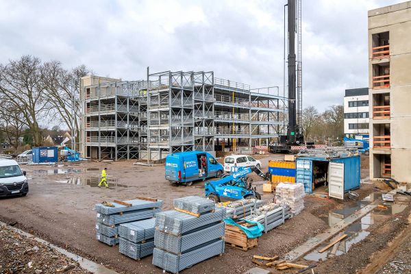 Parkhausbau am Knappschaftskrankenhaus liegt gut im Zeitplan