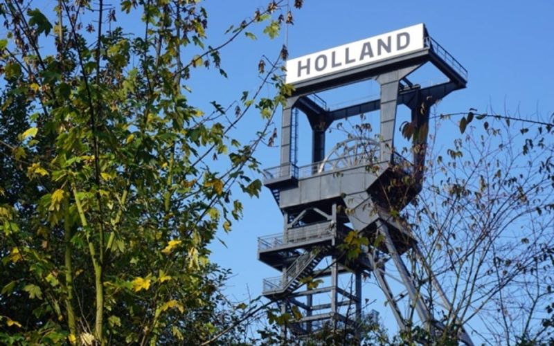 Stadt saniert Gehweg zum Hollandturm