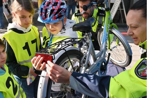 „Verkehrssicherheitsmeile“ für Bochumer Viertklässler