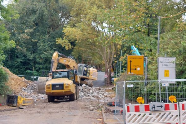 Brücke ist „Geschichte“ - Ausbau des Radschnellwegs geht weiter