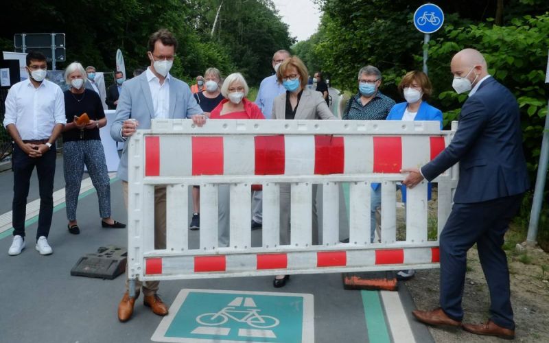 RS-1: Teilstrecke der „Fahrradautobahn“ ist freigegeben