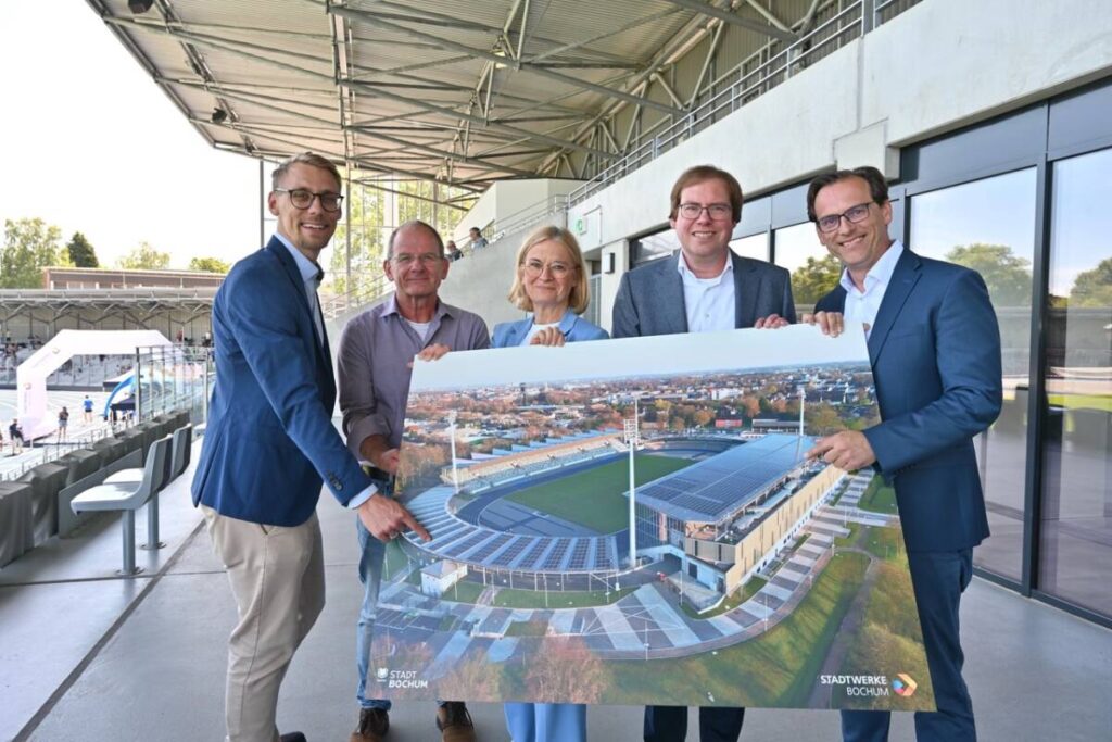Die Stadt stellte im Betriebsausschuss für Eigenbetriebe den neuen PV-Bericht vor, der die bisher errichteten Anlagen samt Zahlen, Fakten und Daten zum Ausbau von Photovoltaik enthält. Foto: Stadt Bochum