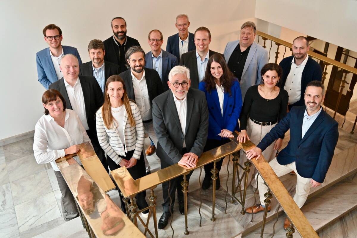 Treffen des Bündnisses „Leben Das Bündnis Leben und Arbeit in Bochum arbeitet mit zwölf Partner aus Stadtverwaltung, Wirtschaft, Arbeitsmarkt, Wissenschaft, Gewerkschaften und Wohlfahrt zusammen. Foto: Stadt/Lutz Leitmann