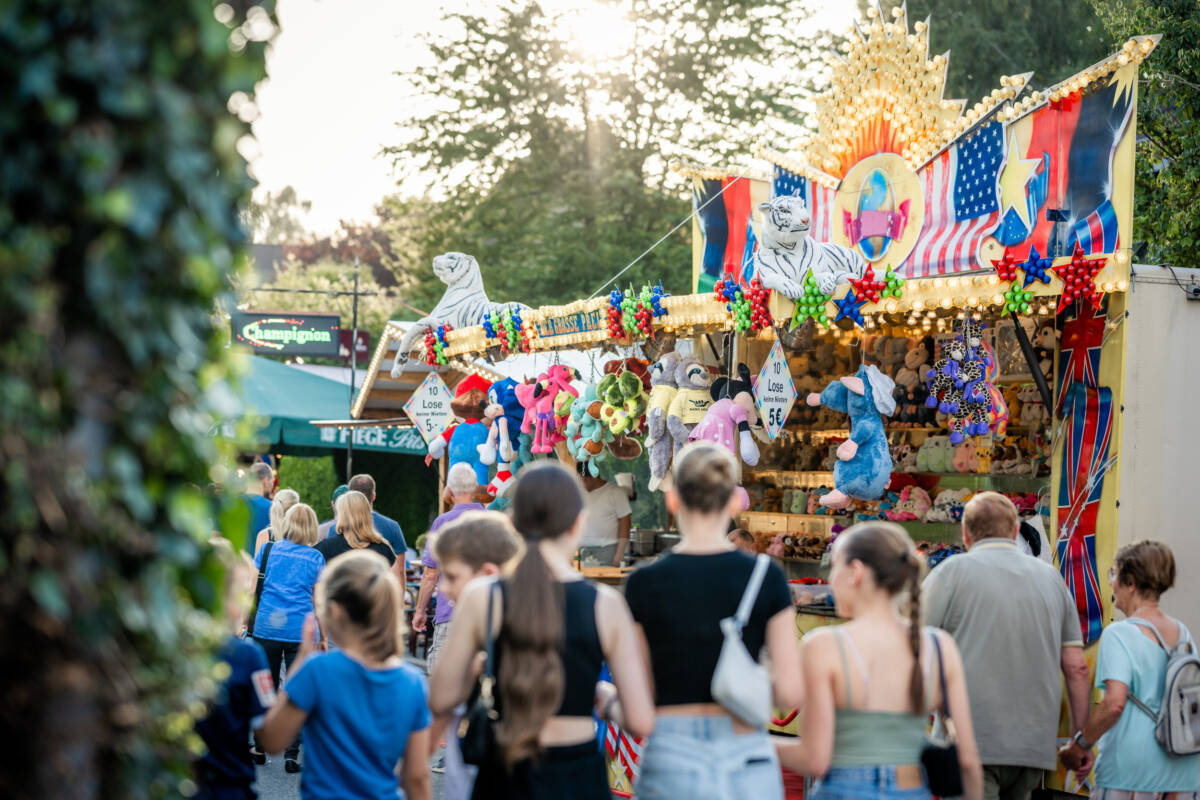 Kirmesflair können Besucher des Dorffests Harpen genießen. Fotos (3): Bochum Marketing, Grvbe