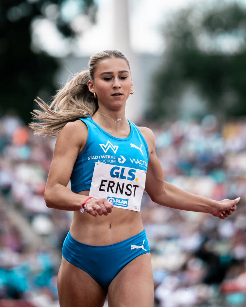 Die Wattenscheiderin Jolina Ernst, Tochter der erfolgreichen Leichtathleten Melanie Paschke und André Ernst, läuft im Juli bei den Deutschen Meisterschaften in ihrem „Wohnzimmer“. Foto: Stefan Mayer