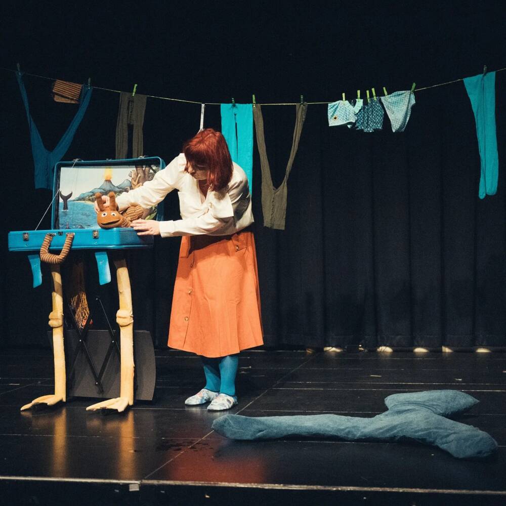 Luk-Puppentheater: Die Schnecke und der Wal.