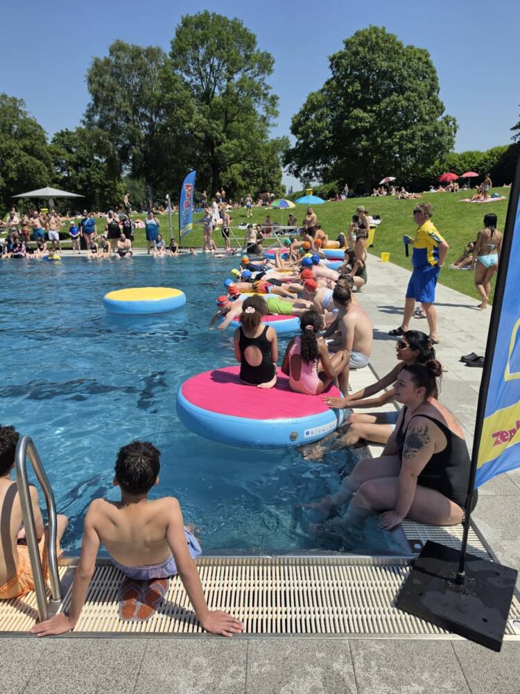 Über 4.000 Menschen ließen sich den Spaß nicht entgehen. Foto: WasserWelten