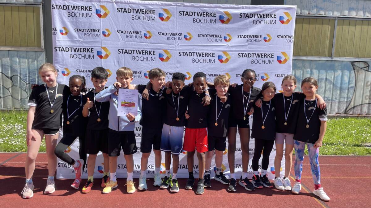 Dieses Siegerteam der Höntroper Regenbogenschule wird Bochum bei den NRW YoungStars vertreten. Das Landesfinale wird in Herne am 8. Juli ausgetragen. Foto: Lisa Marie Gläsert, TV Wattenscheid 01