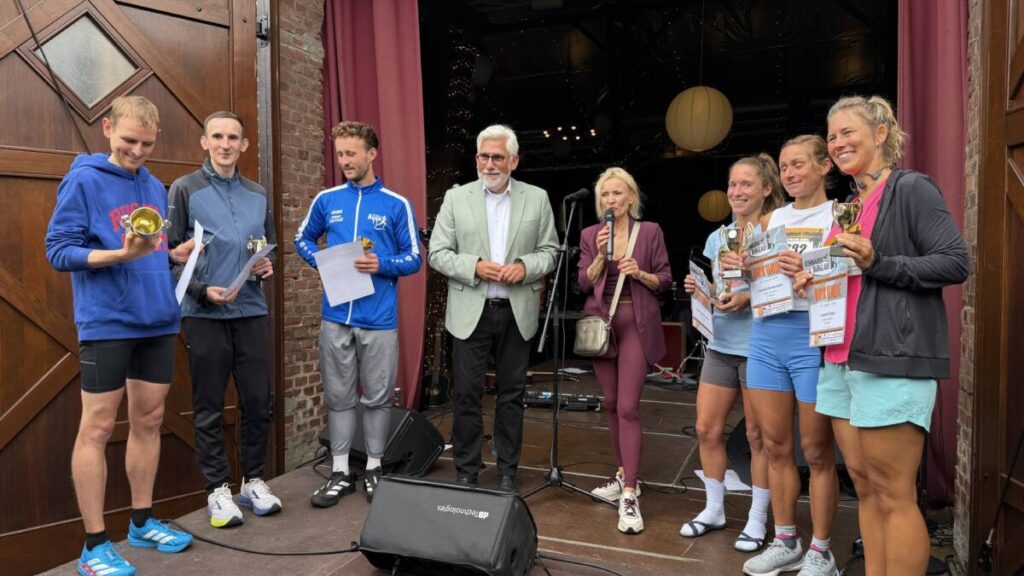 Siegerherung Halbmarathon mit Joerg Lukat