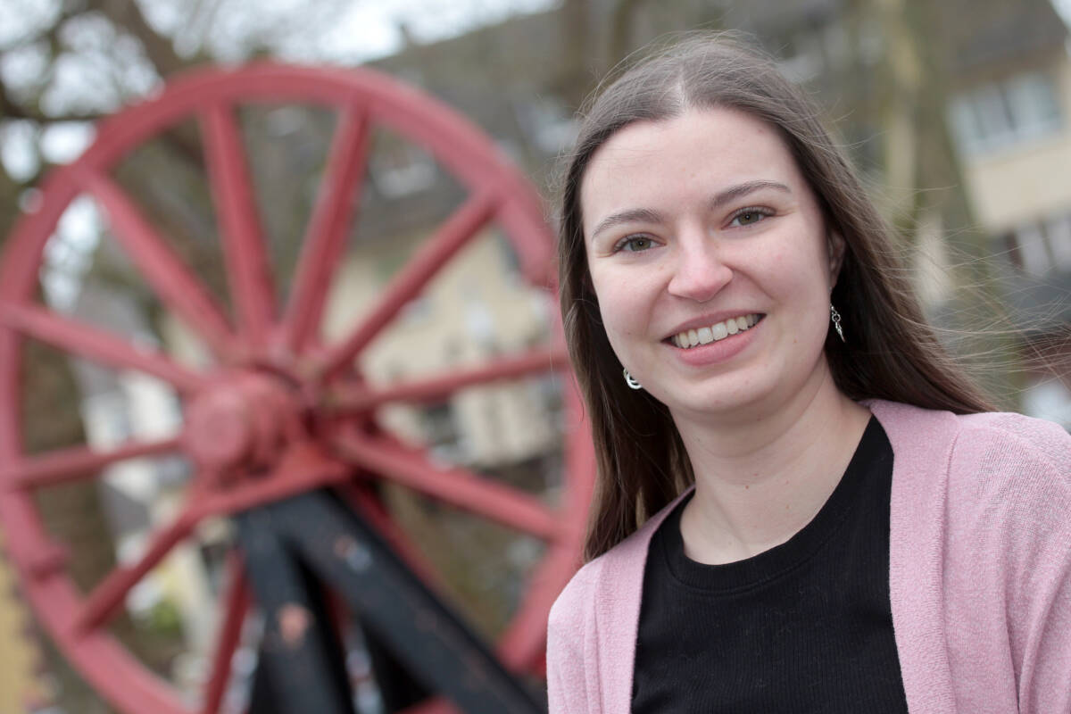 „Manchmal reicht eine gemischte Tüte und eine Sitzgelegenheit im Grünen, damit aus einem kurzen Hallo ein richtig gutes Gespräch wird“, sagt Sonja Hasenkamp. Foto: Andreas Molatta / Bochum Marketing