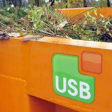 Wer in Wattenscheid Grünabfälle loswerden möchte, kann die Sammelstelle auf dem Parkplatz am Südbad nutzen. Die Sammelstelle öffnet für die Dauer von sechs Wochen ab Montag, 30. März. Foto: USB