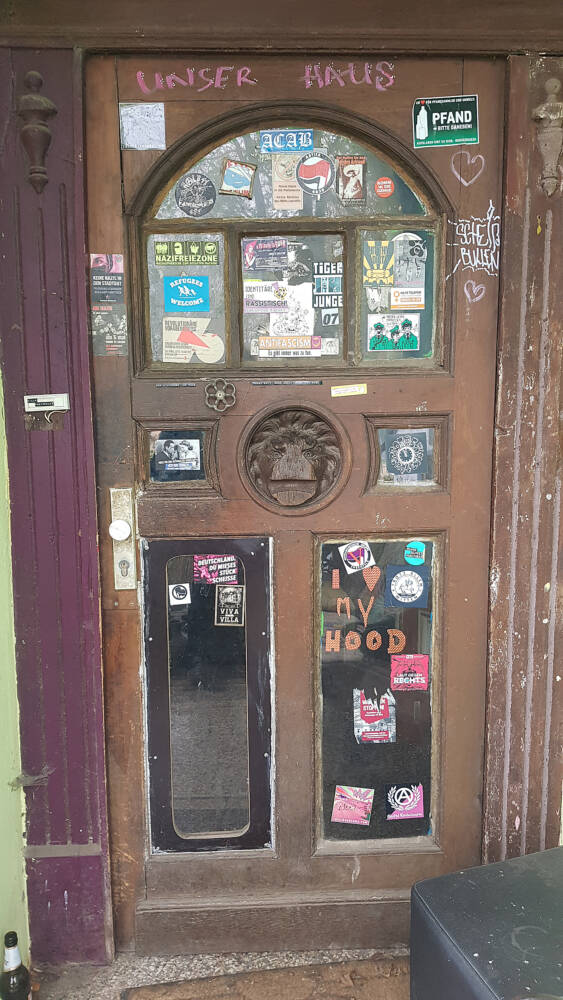 Villa Kunterbunt: Räumung nach Rekordbesetzung