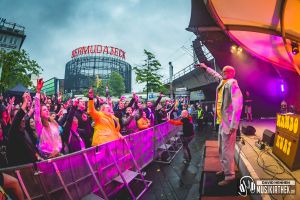 Dieses Foto mit Mambo Kurt stammt von 2025. Ab 2027 soll Bochum Total im Westpark stattfinden, nicht mehr im Bermuda3Eck. Foto: David Hennen / musikiathek.de