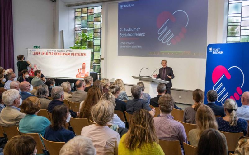 Zweite große Bochumer Sozialkonferenz mit Franz Müntefering