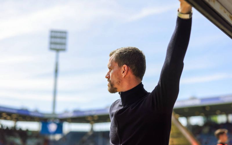 Das Ruhrstadion ist sein Revier: Wie schon als Profi, arbeitet Simon Zoller heute als Direktor Lizenzfußball mit Leidenschaft für den VfL. Foto: firo sportfotos