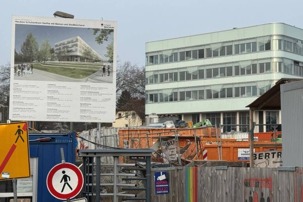 Aktuell sieht das Neue Schulzentrum Nord noch wie eine Baustelle aus.