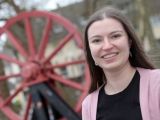 „Manchmal reicht eine gemischte Tüte und eine Sitzgelegenheit im Grünen, damit aus einem kurzen Hallo ein richtig gutes Gespräch wird“, sagt Sonja Hasenkamp. Foto: Andreas Molatta / Bochum Marketing