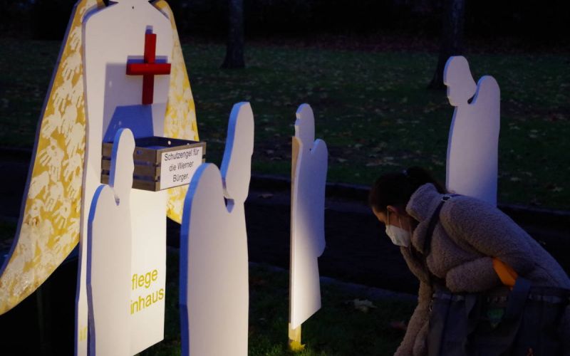 Engel erleuchten den Werner Park