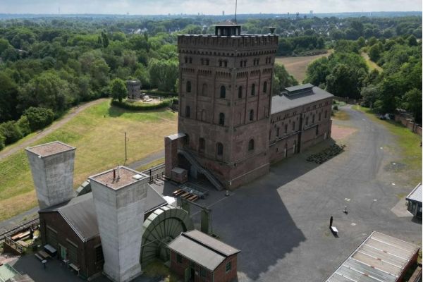 Ein Trauzimmer auf Zeche Hannover ist möglich