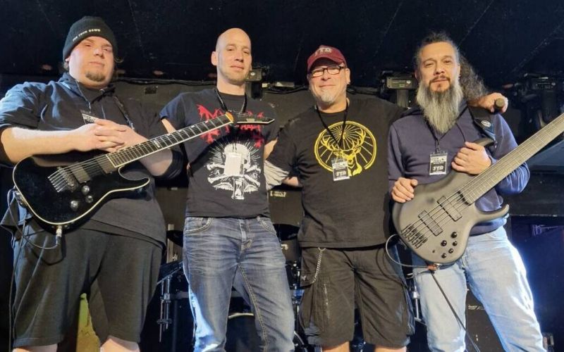 Bands spielen für ein rumänisches Tierheim