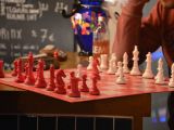 Beim „Bad at Chess Club“ ist jeder willkommen. Fotos: Arpi Grigoryan