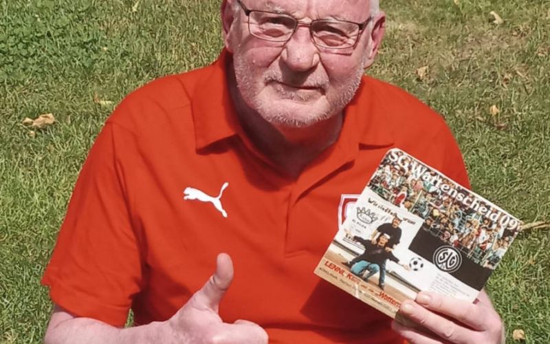 Lenny alias Peter Lehneweit und die ultimative Vereinshymne