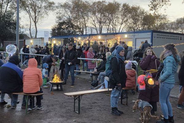 2025 feierte der Lichterlauf erfolgreich Premiere und wird in diesem Jahr am 8. November durchgeführt.