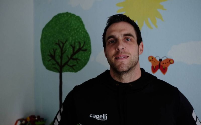 Torsten Frommberger in seiner Tagespflege für Kinder von eins bis drei in Hiltrop