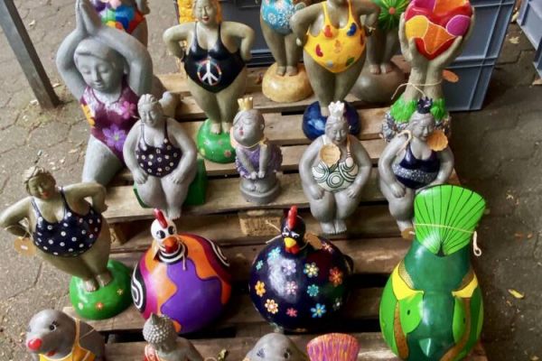 An den Ständen mit Kunsthandwerk gibt es viel zu entdecken. Fotos: Privat