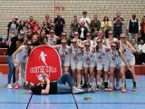 So sehen Siegerinnen aus: Der souveräne Aufstieg der 1. Damenmannschaft in die Regionalliga stand für die Oberliga-Meisterinnen fest.