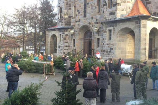 Tannenbaumverkauf in Hiltrop am 4. Advent