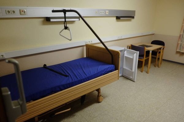 Wohnungslose ziehen an der Lothringer Straße ein