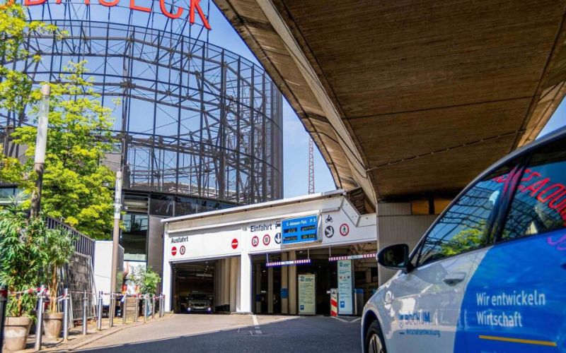 Das Parkhaus am Bermuda3Eck. Foto: WirtschaftsEntwicklungsGesellschaft Bochum mbH