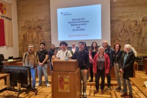 Jugendliche besuchten die Sitzung der Bezirksvertretung Wattenscheid im Rathaus. Foto: Kinder-und Jugendring Bochum e.V.