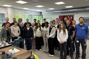 Beim diesjährigen Girl' Day haben Bochumer Schülerinnen wieder den Schulalltag gegen spannende Eindrücke in die technische Ausbildung bei den Stadtwerken Bochum getauscht. Foto: STWBO