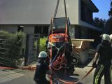 Unfall mit einem Mini-Bagger auf einer Baustelle in Höntrop