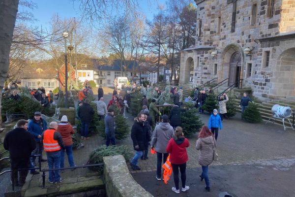 Tannenbaumverkauf in Hiltrop am 4. Advent