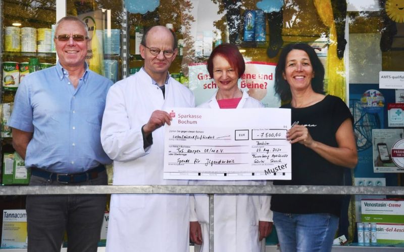 TuS Harpen erhält 7.500 Euro von der Rosenberg-Apotheke