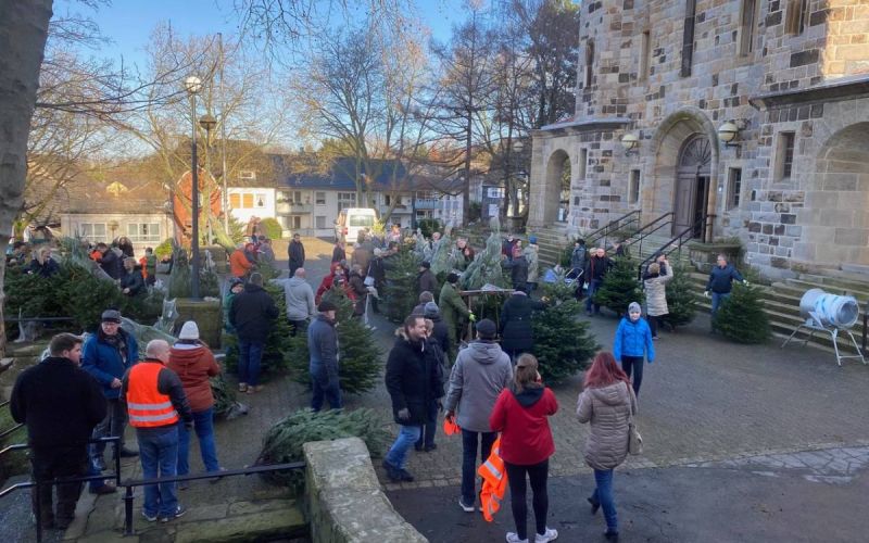 Tannenbaumverkauf in Hiltrop am 4. Advent