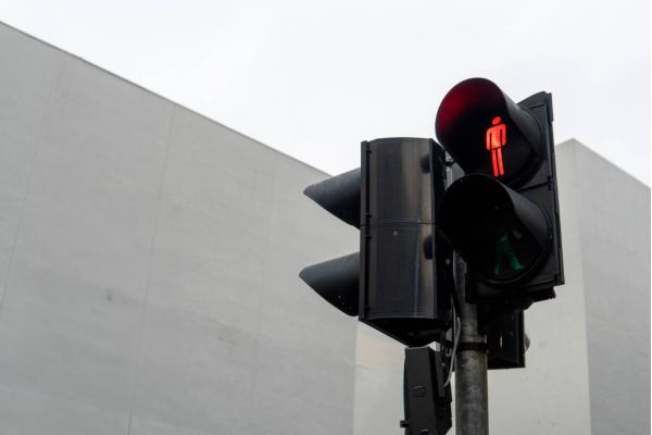 Grüne knipsen Ampel aus