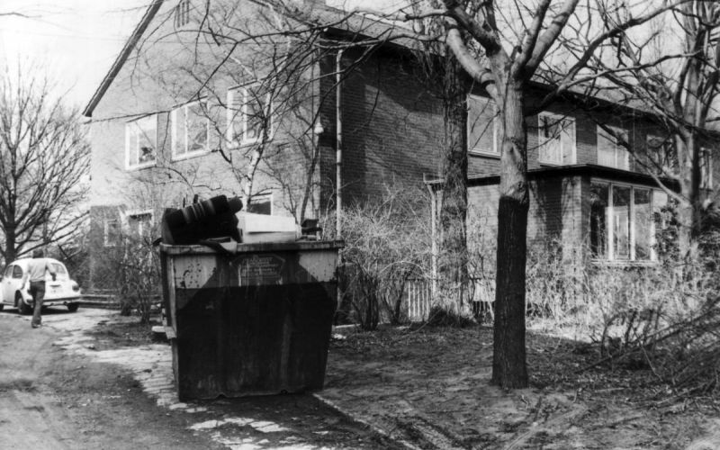 Das Haus Berlin: heute eine überwucherte Brachfläche